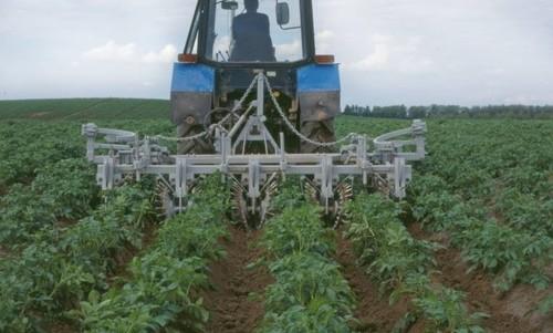 Cultivator Hiller Ridger