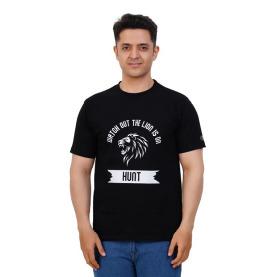 Crew Neck Men Lion is on Hunt Tshirt