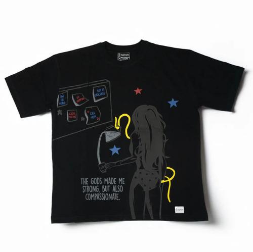 I wonder, black oversized crew neck tshirt