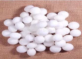 Nahpthelene Balls