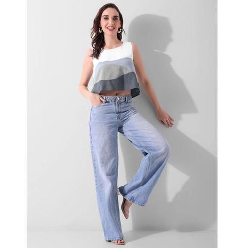 Layered Horizons Top