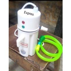 Instant water geyser