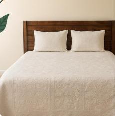 Thread work 200 TC, 100% Printed cotton Bedsheet Double Bed