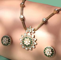 EMERALD BLOOMLINE KUNDAN CZ PENDANT SET