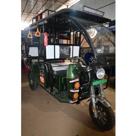 Pragti Green Battery Operated Rickshaw
