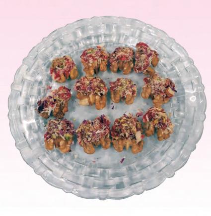 Strawberry Shahi Walnuts