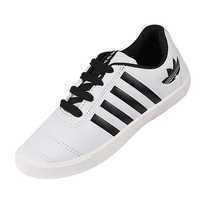 Sports Shoes