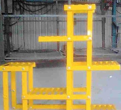 6 Stand Flower Pot