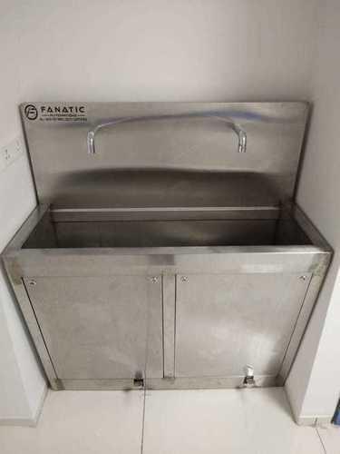 8 Foot Operated Scrub