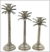 Alm Hammered Leaf Candle Holder