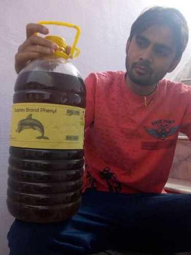 White phenyl concentrate