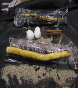 Peppermint / Lemon grass / Cardamom / Cinnamon / Clove