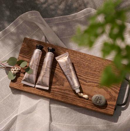 NOURISHING HAND CREAM