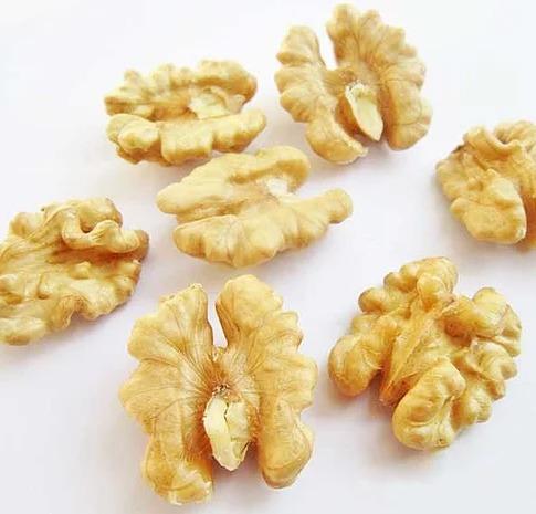 Akhrot Giri - Walnut Kernels - Snow White