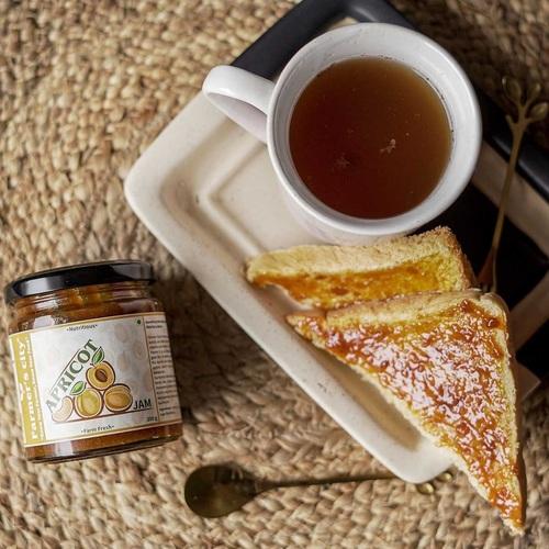 Farm Fresh Nutritious Apricot Jam