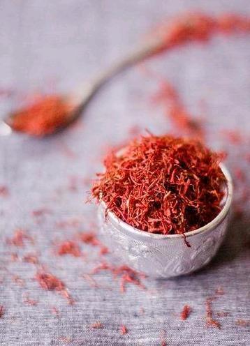 Tilak Saffron Powder