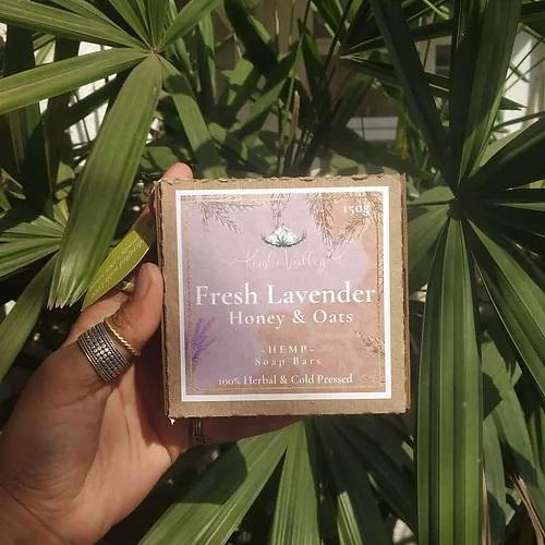 Hemp with Fresh Lavender, Honey & Oats