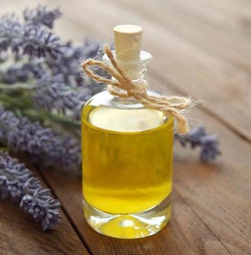 LAVENDER ESSENTIAL OIL