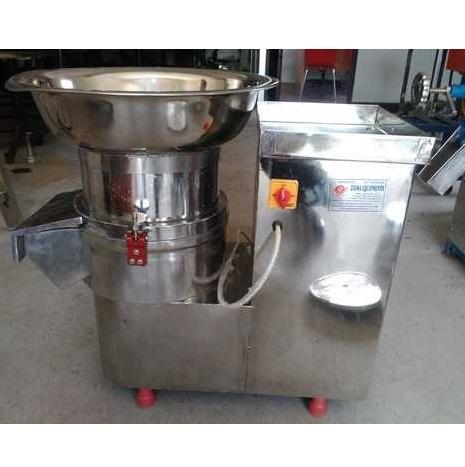 VEGETABLE CUTTING MACHINE