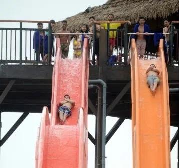 Crazy Cruise Wavy Slide