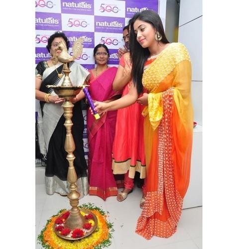  Appointing Franchisee for Salon