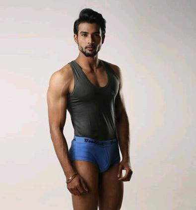 Colour special mens vest