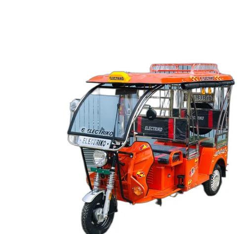 Battery Operated Electric Rickshaw