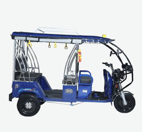 Battery operated E Rickshaw
