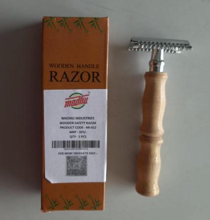 Wooden Handle Razor