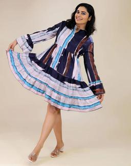 BLUE AND WHITE BRUSH PRINT SHIRT DRESS