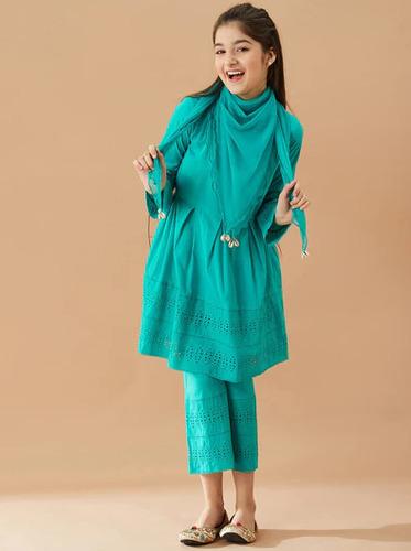 IW-TEALSCHIFFILY