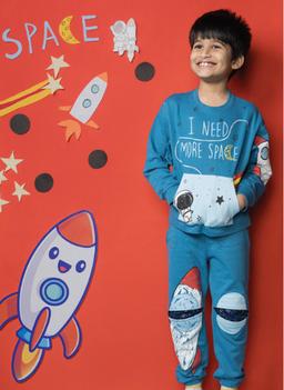 THE TOTLE I NEED MORE SPACE SIGNATURE SWEATSHIRT