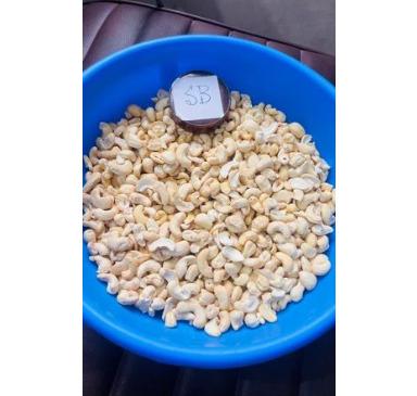 SB Whole Cashew Nut