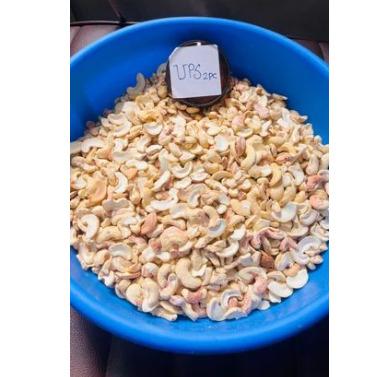 UPS 2 PC Split Cashew Nut