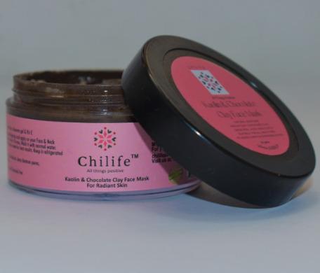 Kaolin Clay Mask with Chocolate & Lemon Peel for Radiant Skin