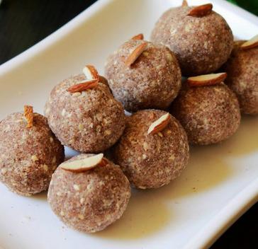 RAGI LADDU