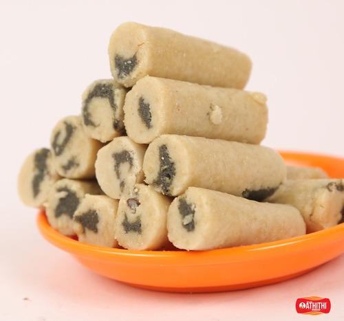 CASHEW ANJEER ROLLS