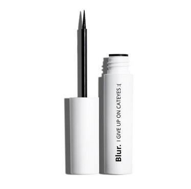 Give Up On Cat Eyes | Matte Eyeliner | Blur India