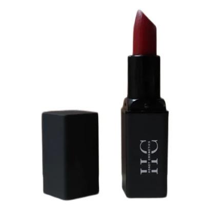 VIBRANT MAROON BULLET LIPSTICK