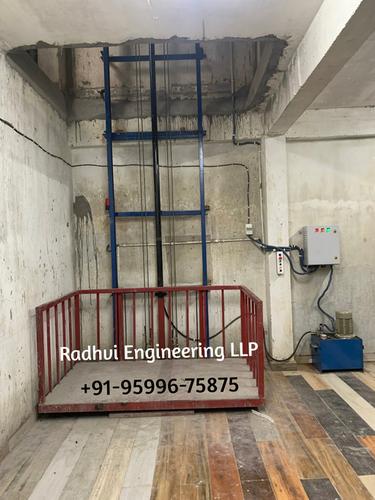 Hydraulic Goods Lift