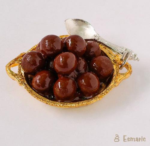 Gulab Jamun on Golden thali miniature Magnet