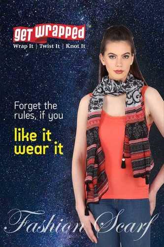 PRINTED SCARFS WITH TASSELS