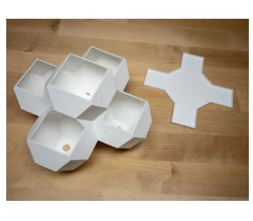 Geometric planter V3 with integrated drainage 3d printed