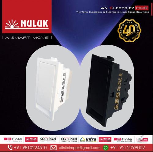 NULUK SWITCH - FLAT - MOON WHITE & MIDNIGHT BLACK