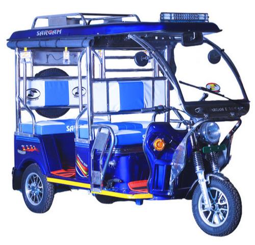 Blue Deluxe SS Model E-Rickshaw