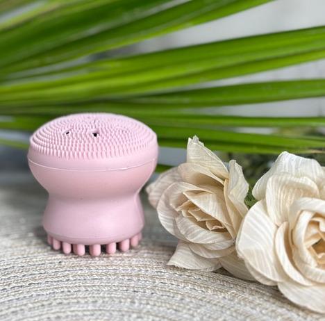 FACE CLEANSING BRUSH
