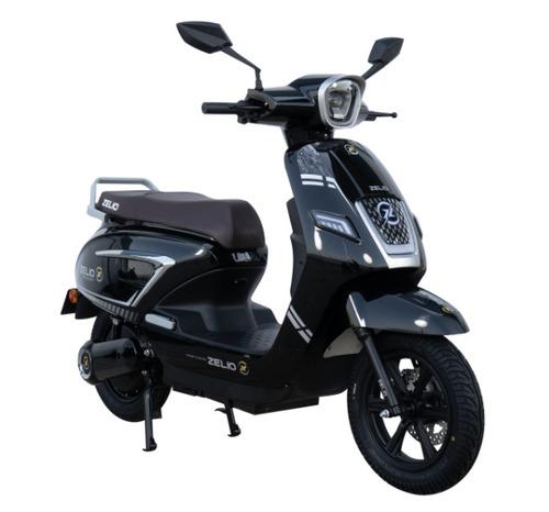 Eeva zx+ Electric Scooty Black
