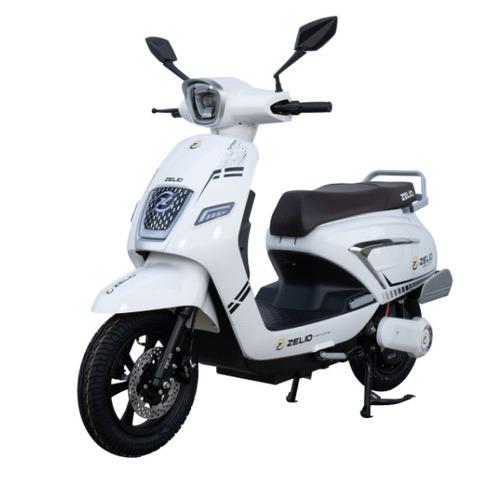 Eeva zx+ Electric Scooty White