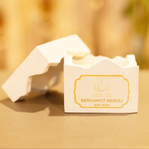 Morden Luxury White Jar