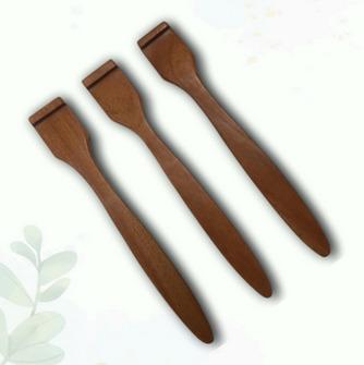 NEEM WOOD TONGUE SCRAPPER FOR KIDS
